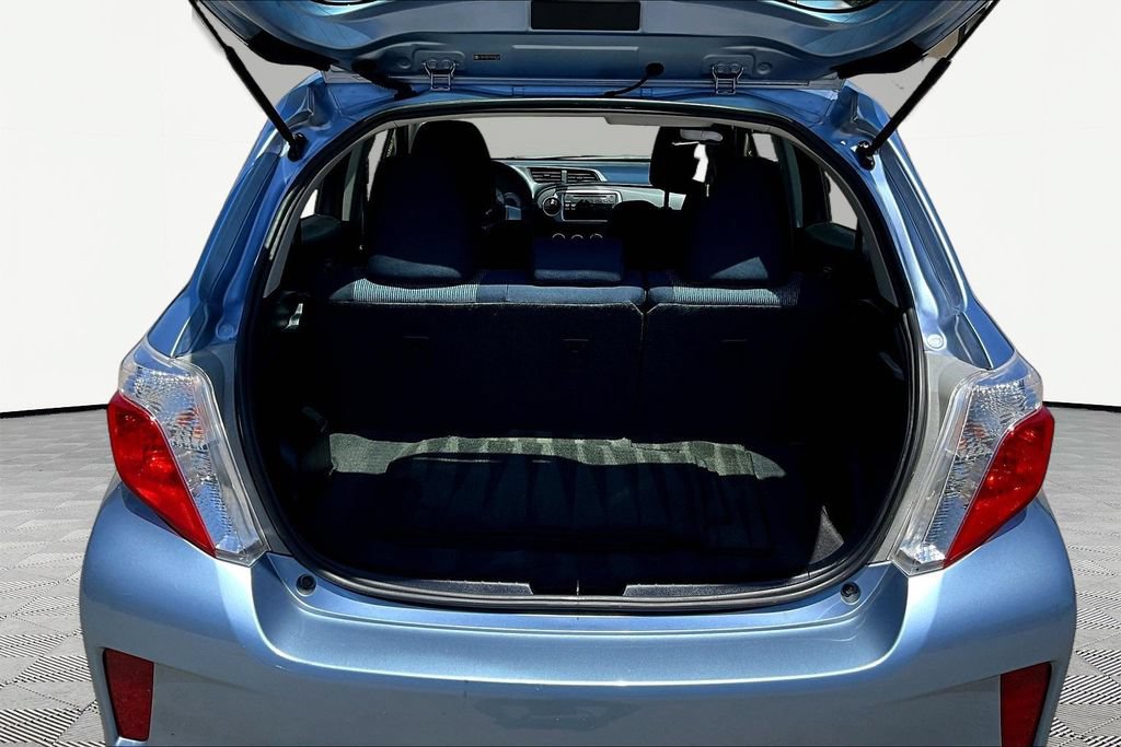 Used 2012 Toyota Yaris SE FWD image 24