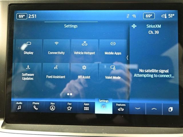 Used 2022 Ford F150 Lariat image 40