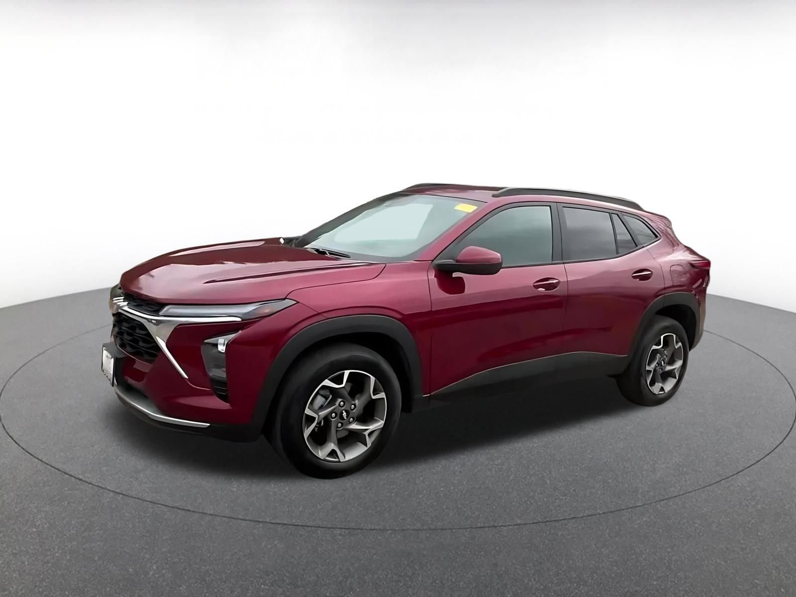 Used 2025 Chevrolet Trax LT w/ LT Convenience Package image 8