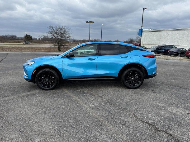 Certified 2025 Buick Envista Sport Touring w/ Convenience I Package image 2