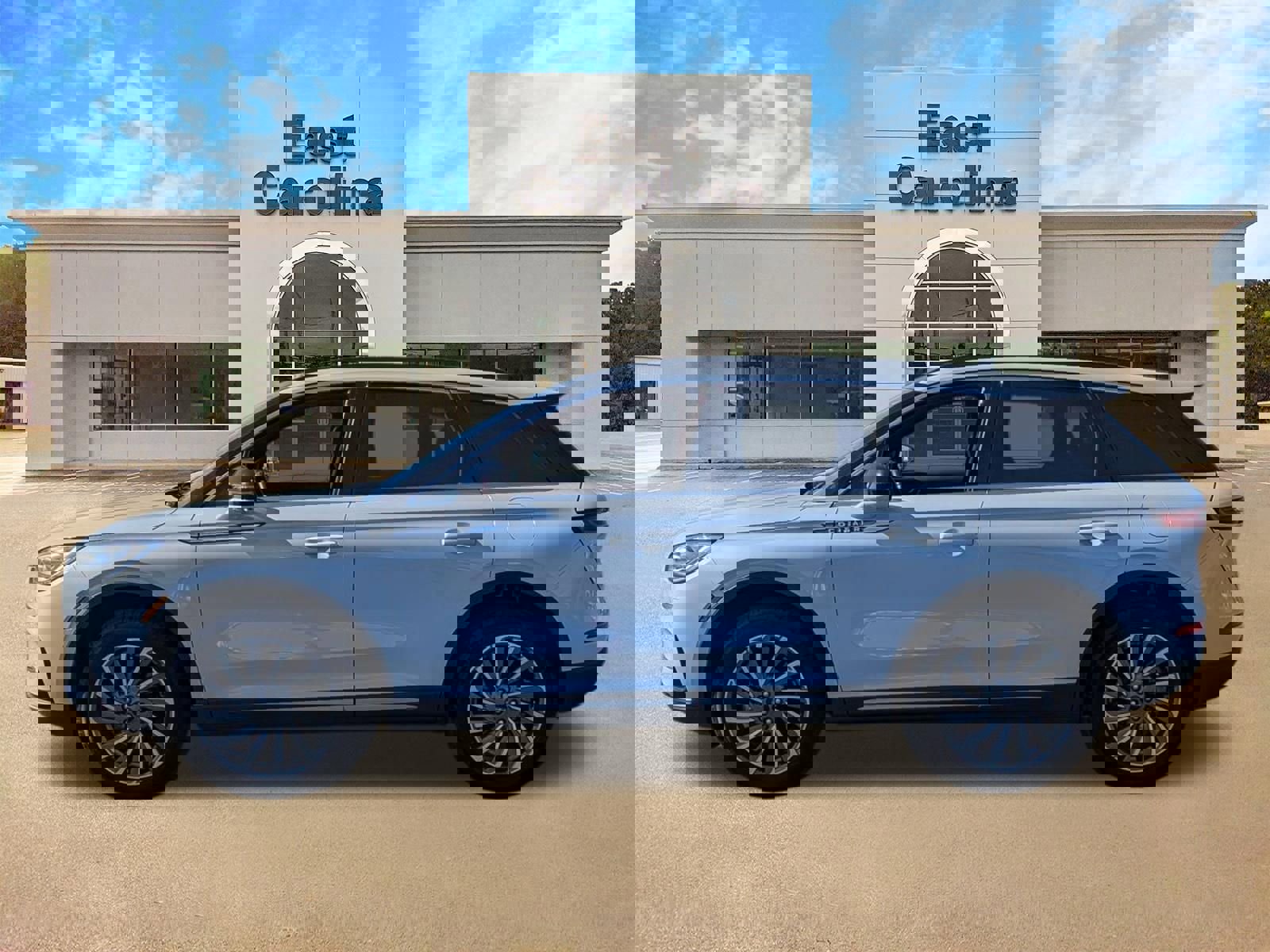 Used 2025 Lincoln Corsair Reserve w/ Equipment Group 202A image 6