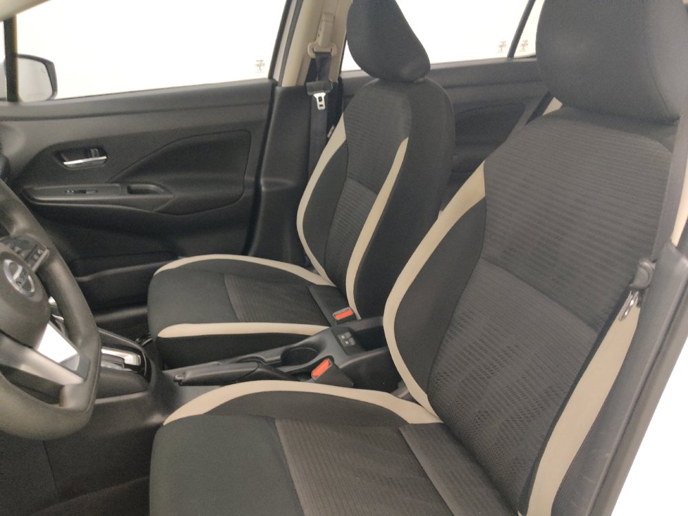Used 2021 Nissan Versa SV FWD image 17