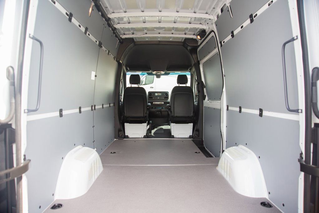 Used 2024 Mercedes-Benz Sprinter 144 Cargo image 19