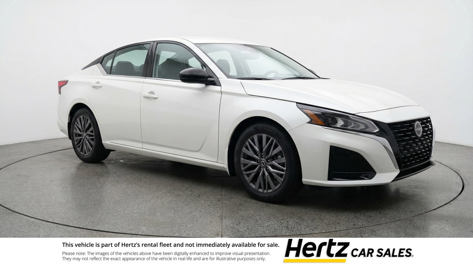 Used 2025 Nissan Altima 2.5 SV image 1