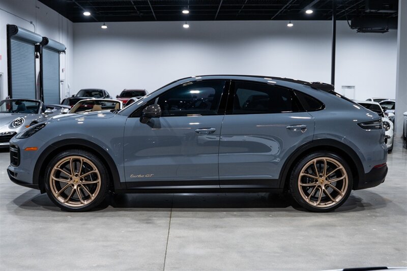 Used 2022 Porsche Cayenne Turbo GT AWD/4WD image 3