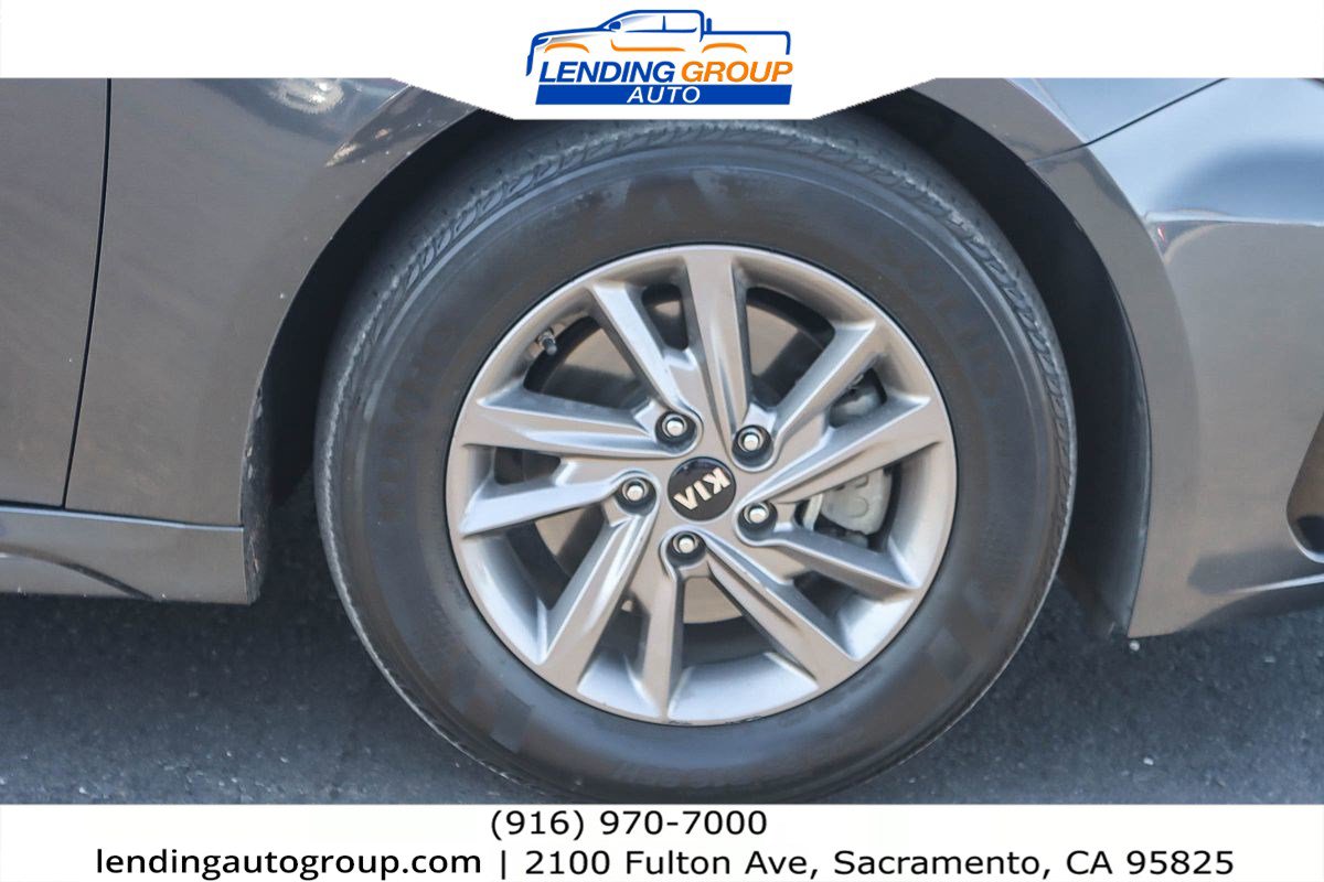 Used 2020 Kia Optima LX image 9