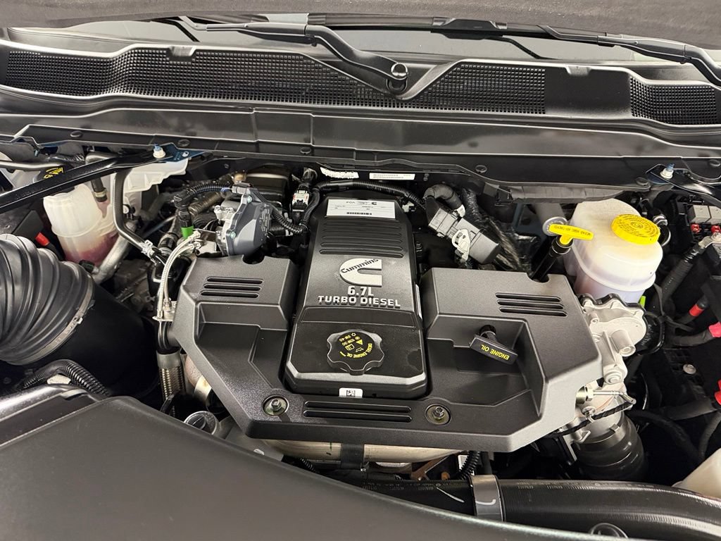 Used 2024 RAM 3500 Limited AWD/4WD image 35