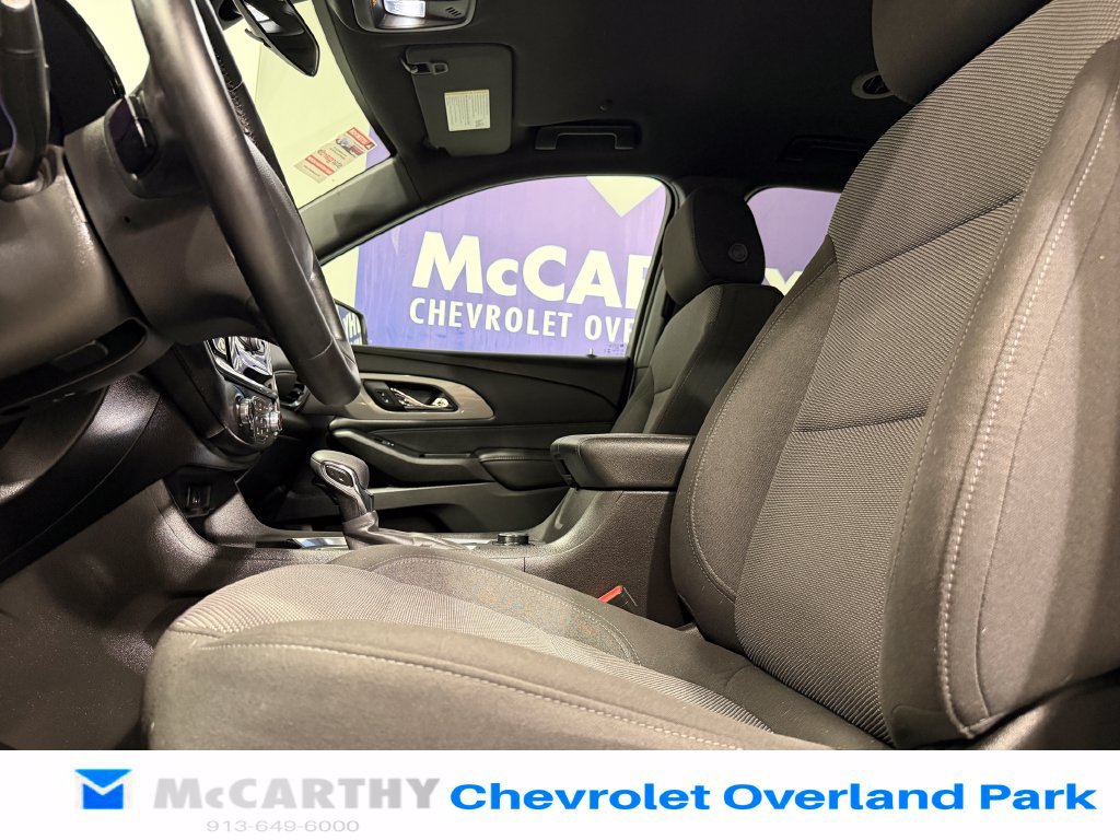 Used 2023 Chevrolet Traverse LT w/ LPO, Cargo Package FWD image 23