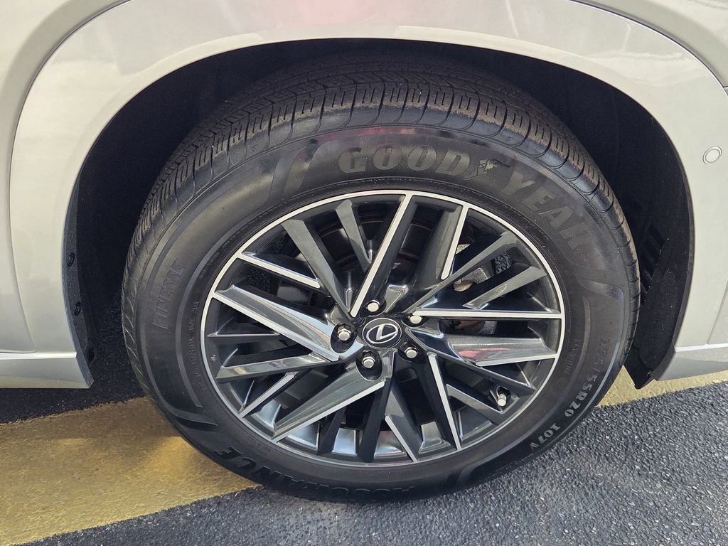 Used 2025 Lexus TX 350 AWD w/ Technology Package image 12
