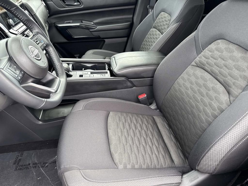 Certified 2024 Nissan Pathfinder SV image 22