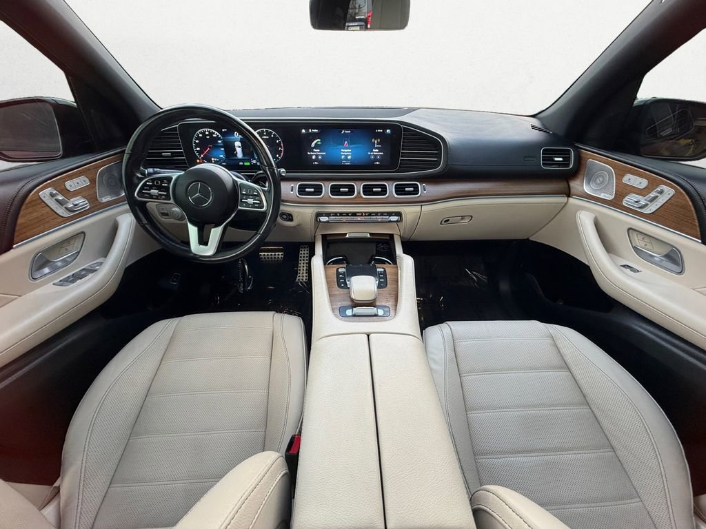 Certified 2023 Mercedes-Benz GLS 580 4MATIC image 9