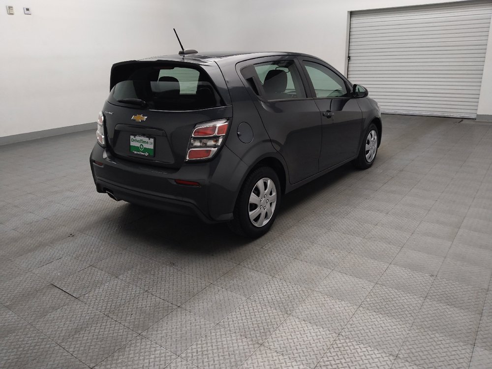 Used 2020 Chevrolet Sonic LT FWD image 9
