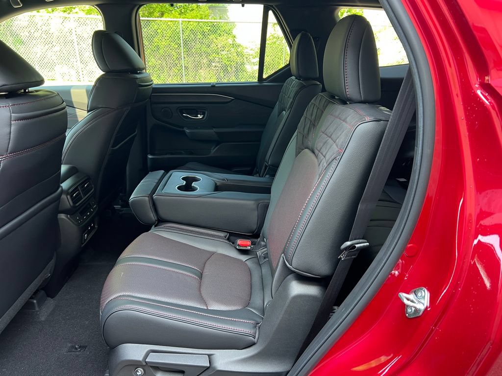 New 2026 Honda Pilot Black Edition image 5