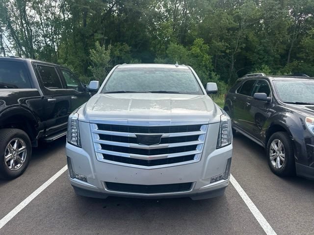 Used 2020 Cadillac Escalade ESV Luxury AWD/4WD image 3