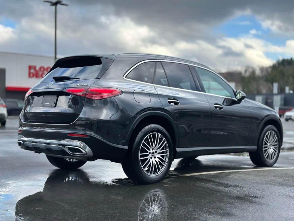 Used 2023 Mercedes-Benz GLC 300 4MATIC image 7