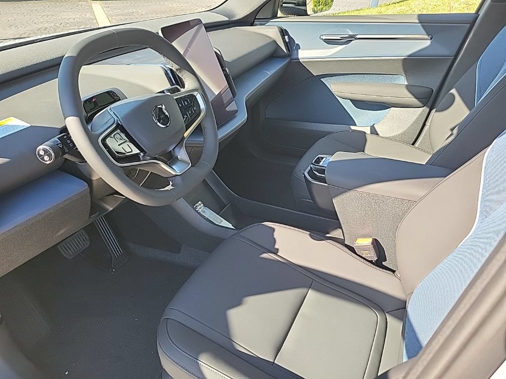 New 2026 Volvo EX30 Cross Country Ultra w/ Protection Package Premier AWD/4WD image 7