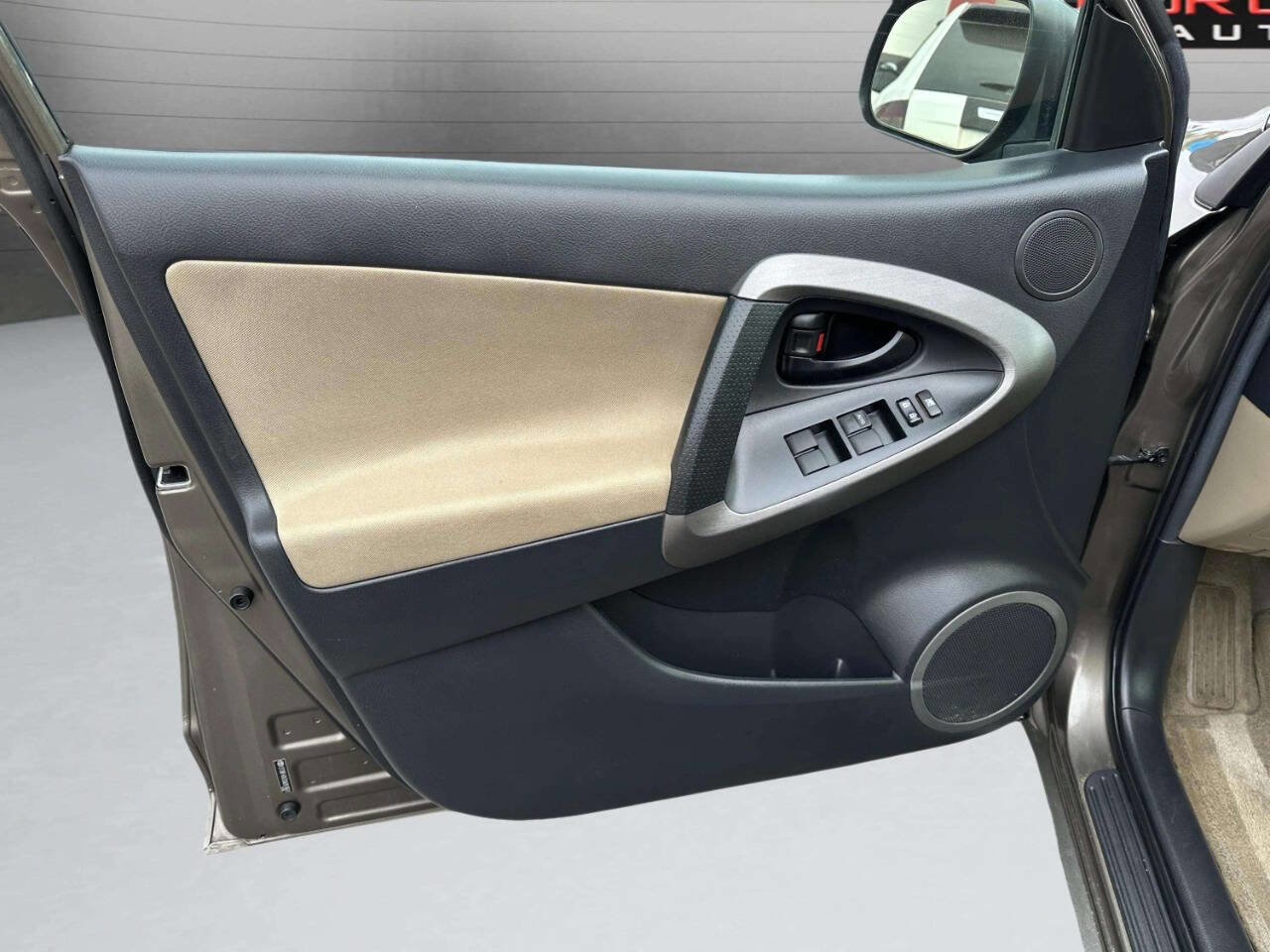 Used 2012 Toyota RAV4 4WD image 13