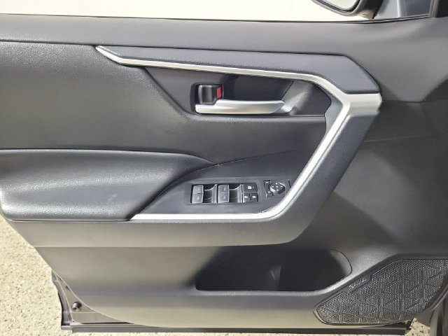 Used 2024 Toyota RAV4 XLE w/ Convenience Package FWD image 22