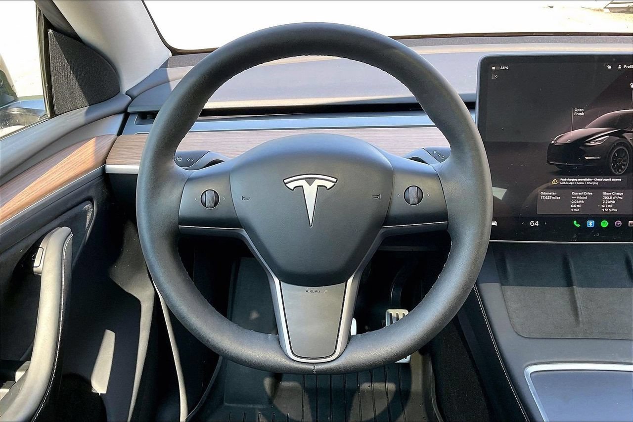 Used 2025 Tesla Model Y Performance AWD/4WD image 9