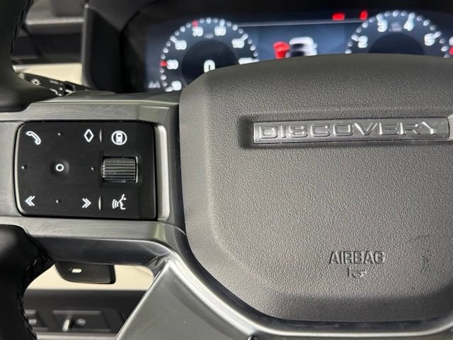 Certified 2025 Land Rover Discovery S AWD/4WD image 35