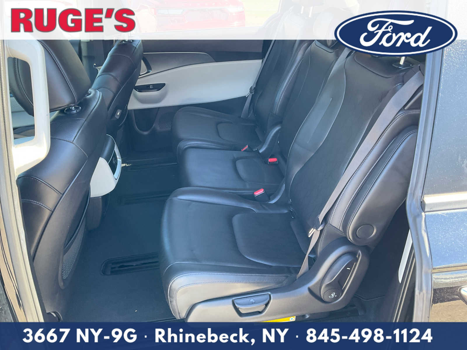 Used 2022 Kia Carnival LX image 14