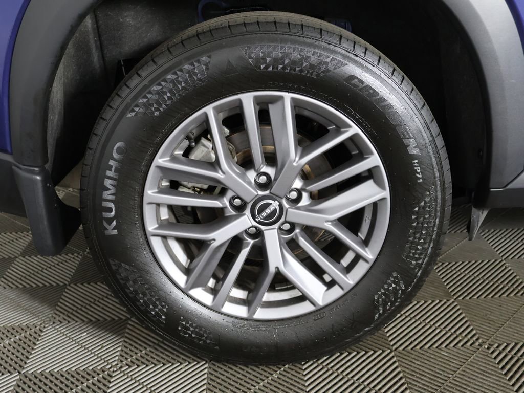 Used 2023 Nissan Rogue S AWD/4WD image 18