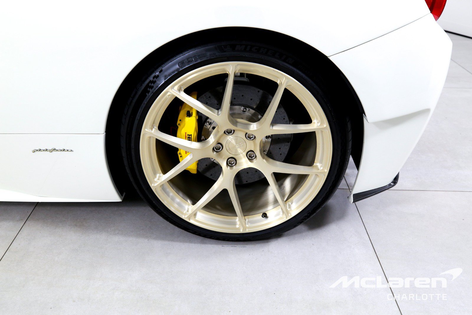 Used 2014 Ferrari 458 Spider RWD image 32