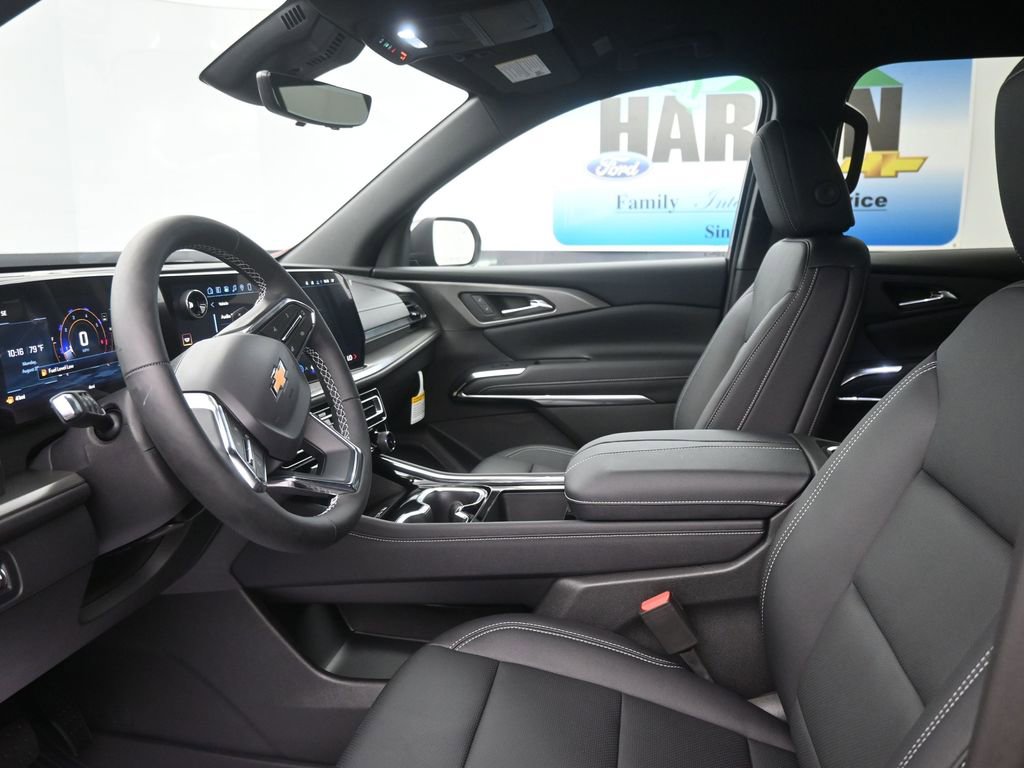 New 2026 Chevrolet Traverse LT w/ Driver Confidence Package image 14