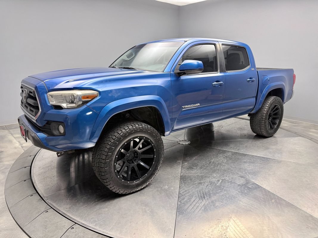 Used 2017 Toyota Tacoma SR5 w/ Tow Package AWD/4WD video 1