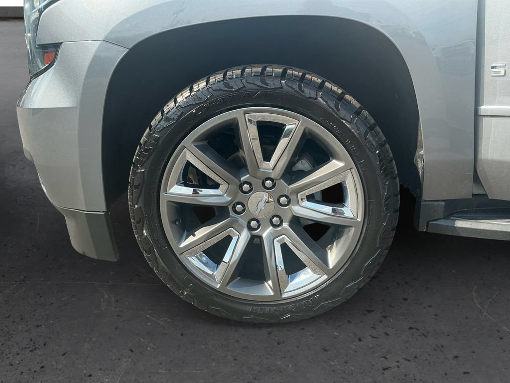 Used 2018 Chevrolet Suburban LT w/ Max Trailering Package AWD/4WD image 13