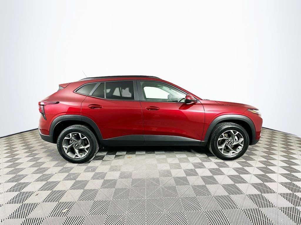 Used 2024 Chevrolet Trax LT image 12