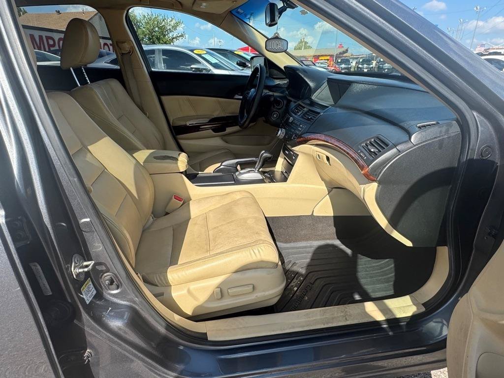 Used 2010 Honda Crosstour EX-L image 12