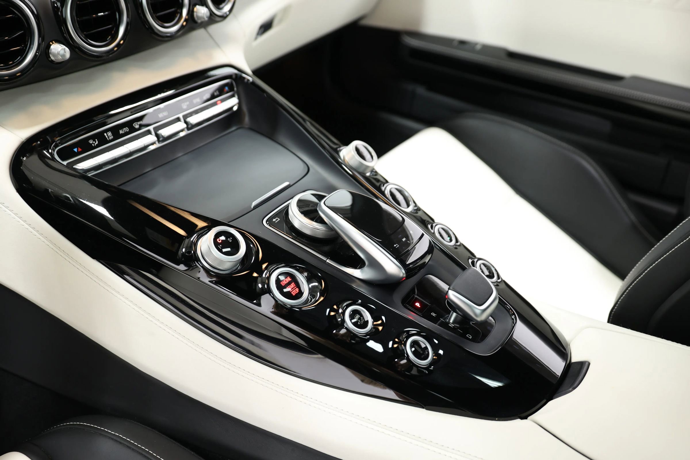 Used 2017 Mercedes-Benz AMG GT Coupe image 39