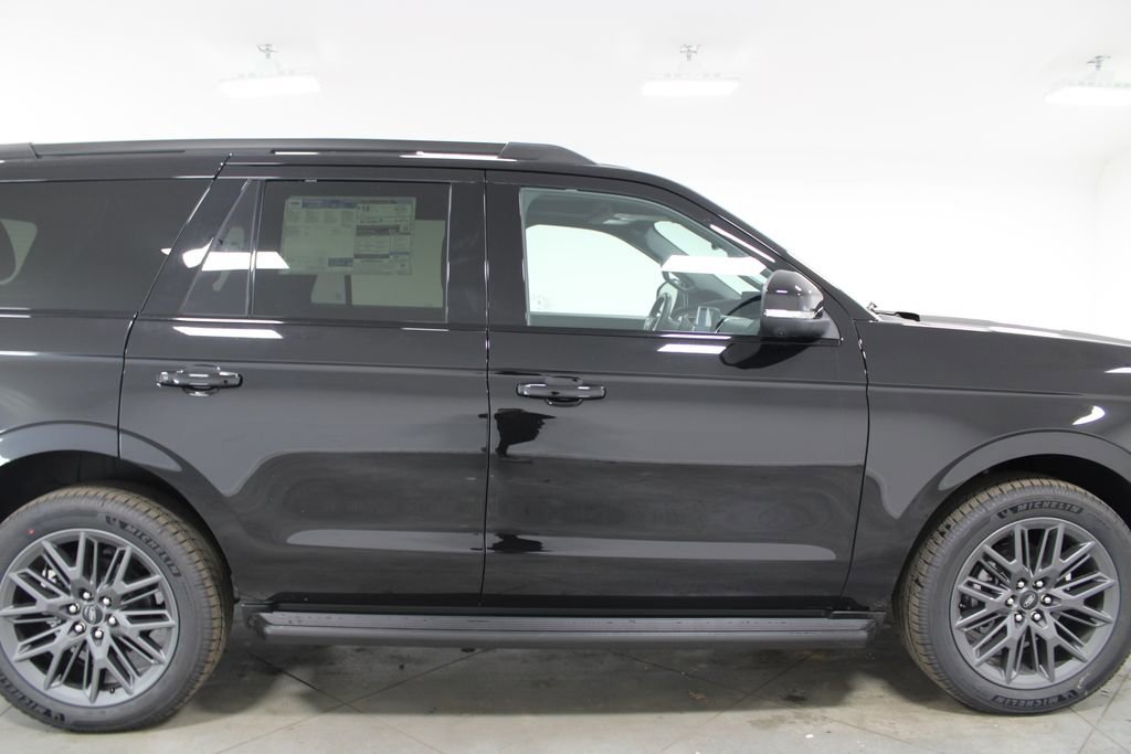 New 2026 Ford Expedition Platinum image 10