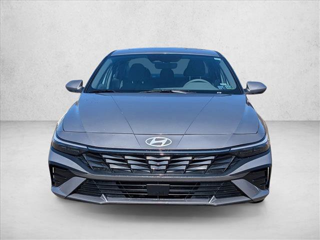 Used 2025 Hyundai Elantra SEL video 2