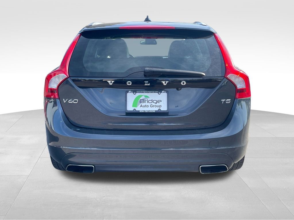 Used 2015 Volvo V60 T5 Premier Plus FWD image 7