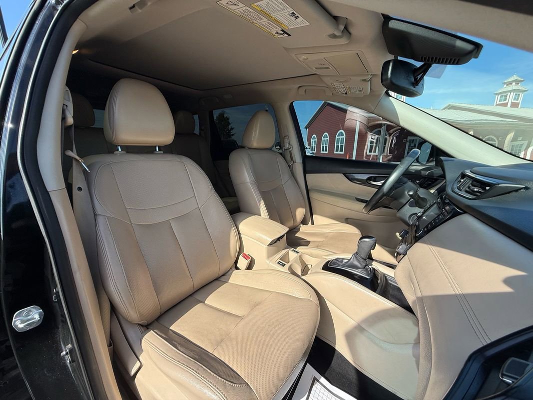 Used 2017 Nissan Rogue SL w/ SL Premium Package image 20