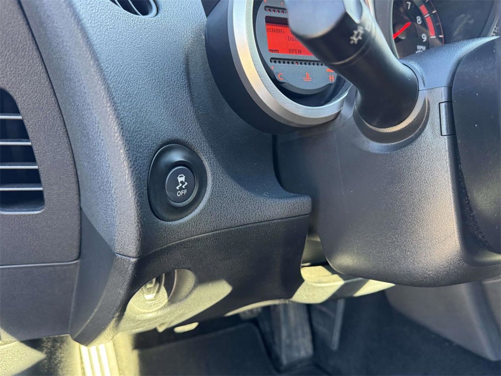 Used 2020 Nissan 370Z Base image 9