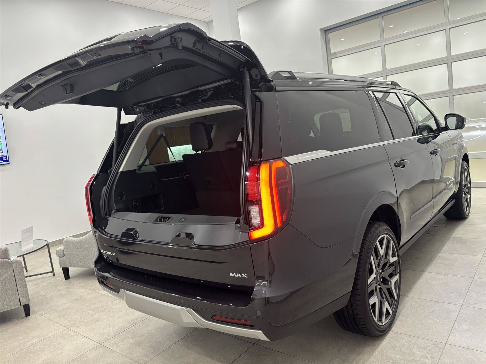 New 2026 Ford Expedition Max Platinum w/ Platinum Ultimate Package AWD/4WD image 17