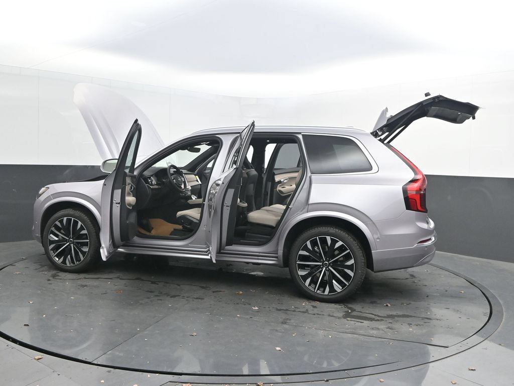 New 2026 Volvo XC90 B6 Plus w/ Protection Package Premier AWD/4WD image 39