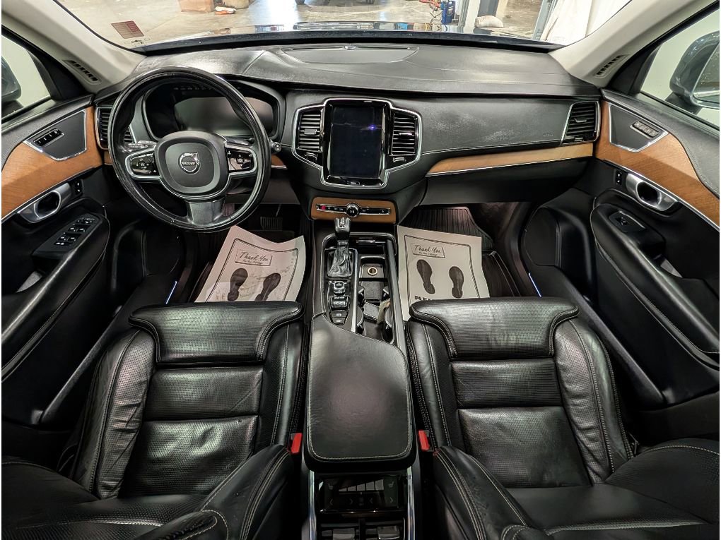 Used 2017 Volvo XC90 T6 Inscription w/ Vision Package image 11