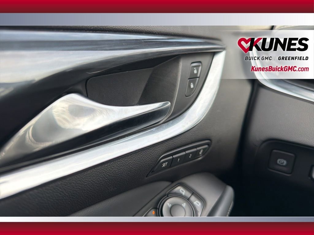 Used 2024 Buick Enclave Premium image 36