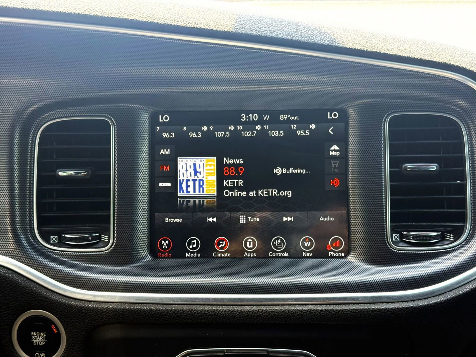 Used 2017 Dodge Charger R/T Scat Pack w/ Beats Audio Group RWD image 20