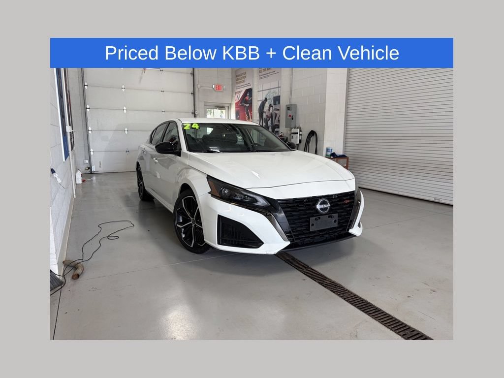Used 2024 Nissan Altima 2.5 SR