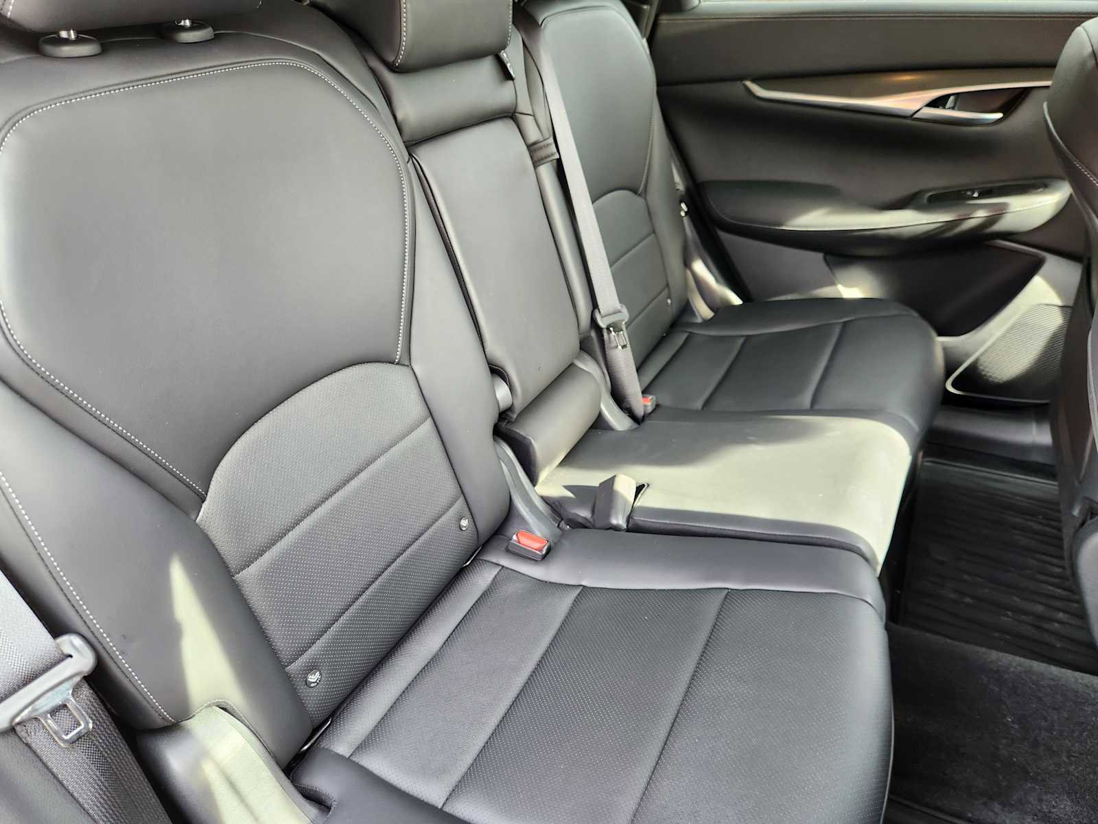 Used 2025 INFINITI QX50 Luxe AWD/4WD image 16
