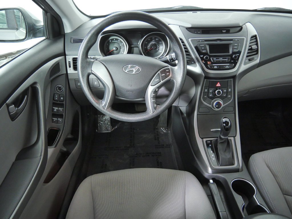 Used 2014 Hyundai Elantra SE FWD image 20
