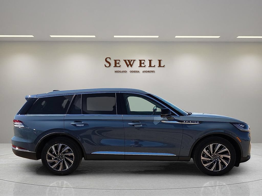 New 2026 Lincoln Aviator 2WD image 5