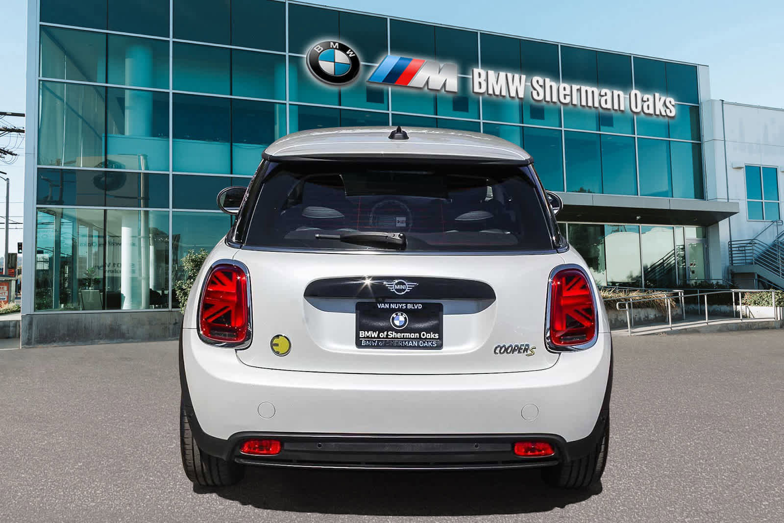 Used 2024 MINI Cooper SE image 5