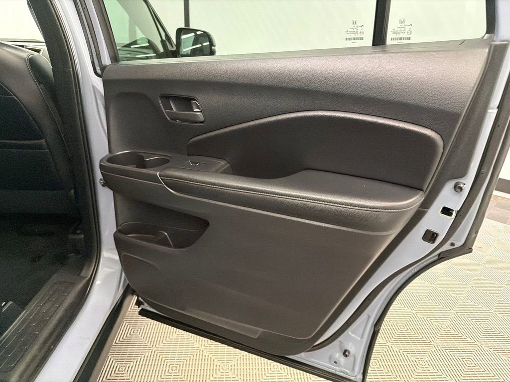Used 2023 Honda Passport EX-L image 18