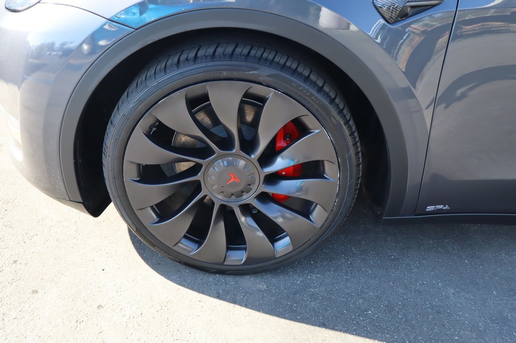 Used 2023 Tesla Model Y Performance AWD/4WD image 14